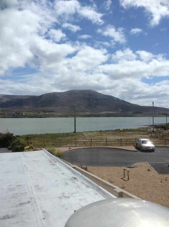 Achill Sound Hotel - Ostan Ghob A'Choire Kültér fotó