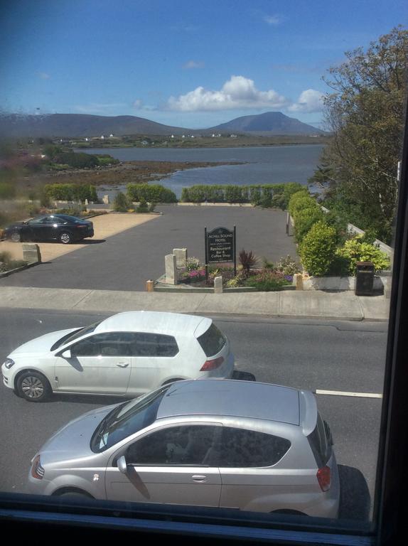 Achill Sound Hotel - Ostan Ghob A'Choire Kültér fotó