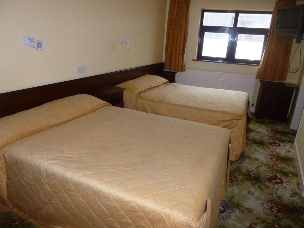 Achill Sound Hotel - Ostan Ghob A'Choire Kültér fotó