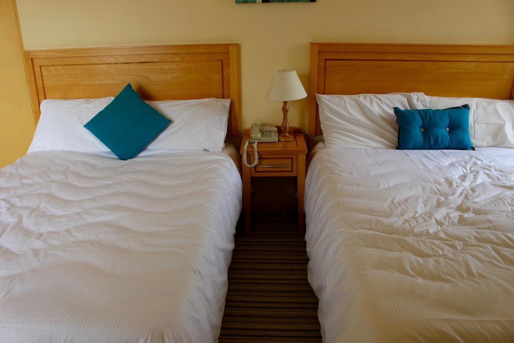 Achill Sound Hotel - Ostan Ghob A'Choire Kültér fotó
